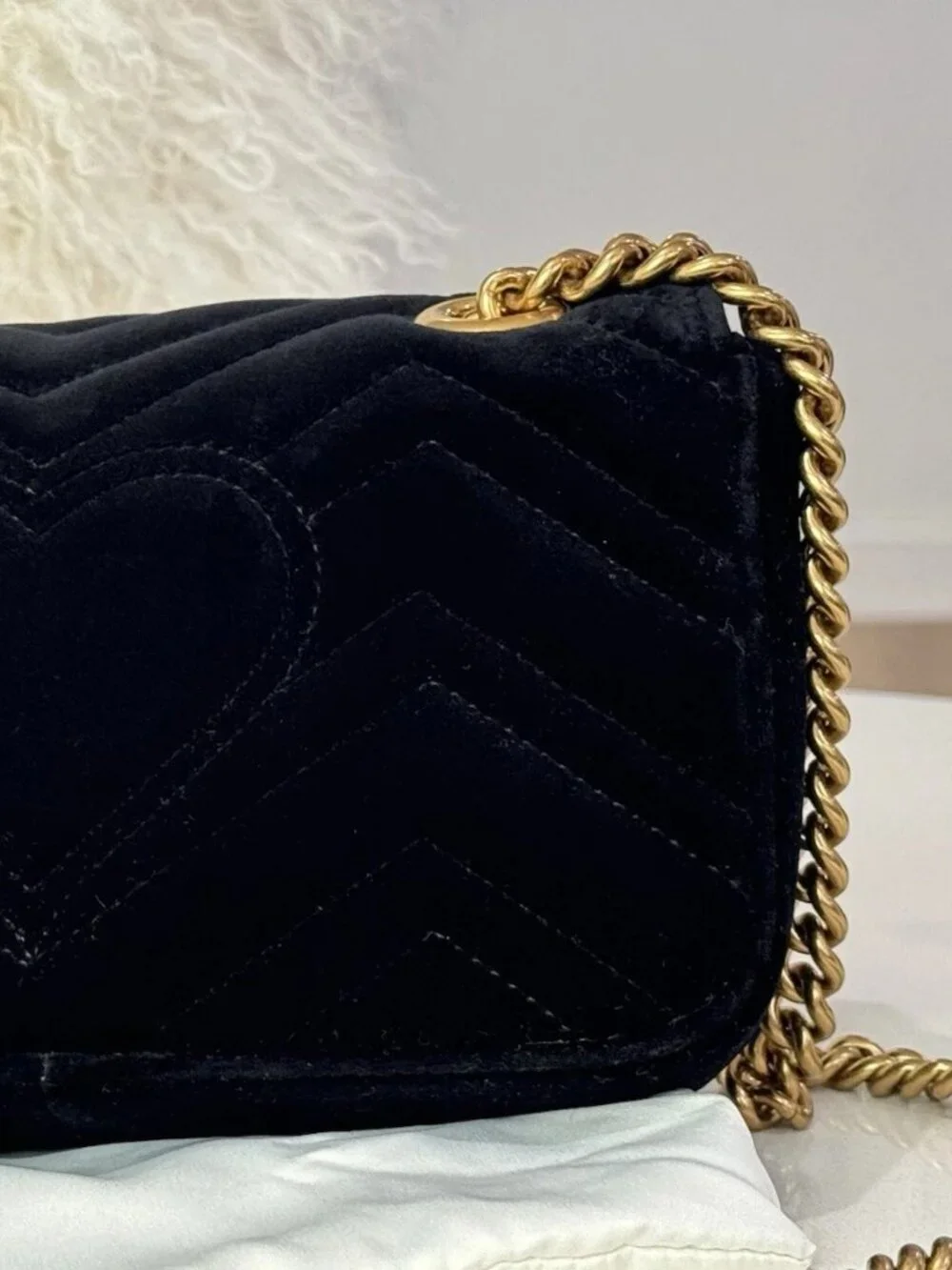 NEW Gucci GG Marmont Matelasse Velvet Small Shoulder Handbag Crossbody Black - Picture 4 of 16